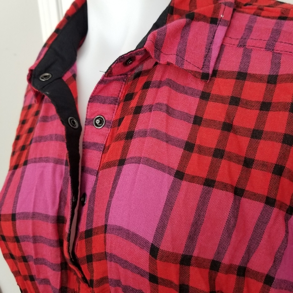 Free People Red & Pink Plaid Shirt XS NWT Adjustable Cinch Waist Arms Frayed Hem - Picture 5 of 15